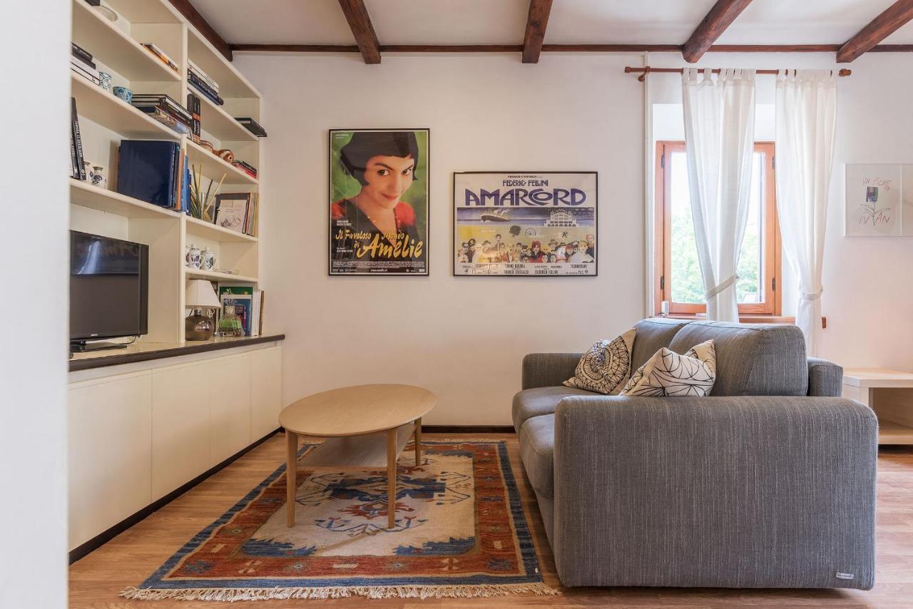 Colosseo Modern Apartment Рим Екстериор снимка