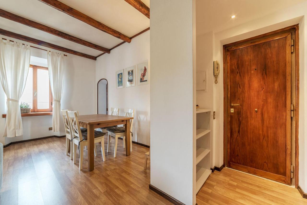 Colosseo Modern Apartment Рим Екстериор снимка