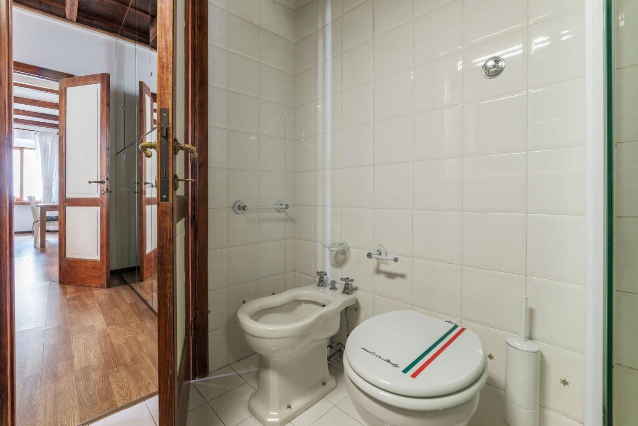 Colosseo Modern Apartment Рим Екстериор снимка