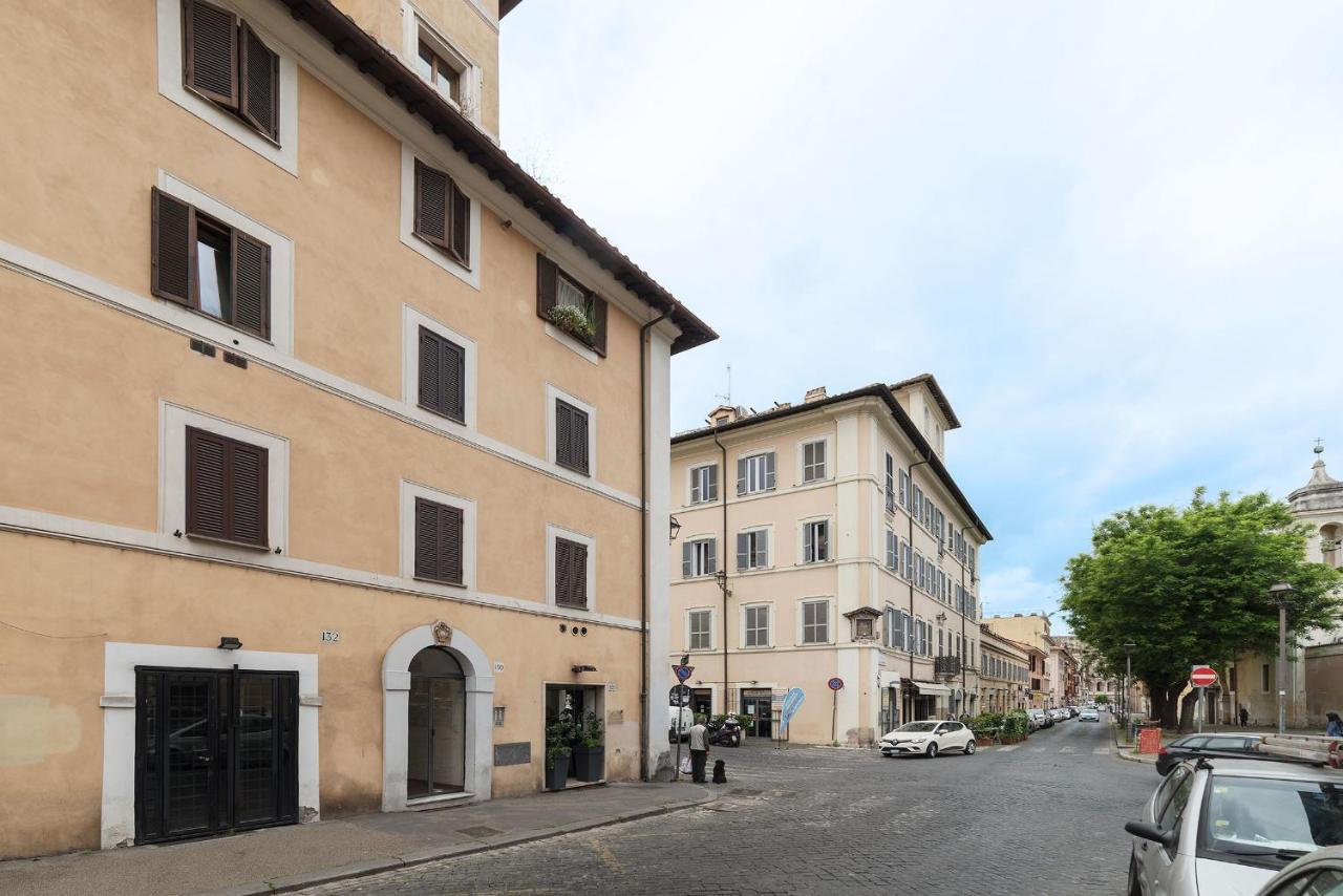 Colosseo Modern Apartment Рим Екстериор снимка